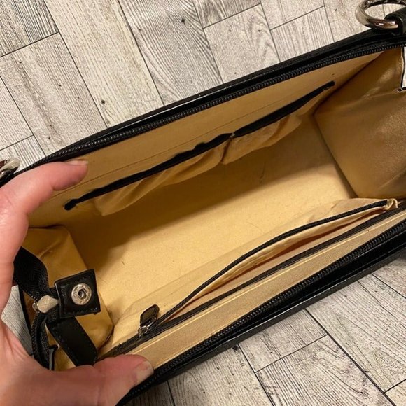 Miche Classic Bag with 4 Shells and 2 sets of Handles - Picture 11 of 12